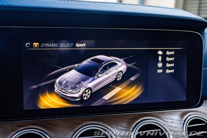 Mercedes-Benz E E400 4Matic 245kW / AMG 2018