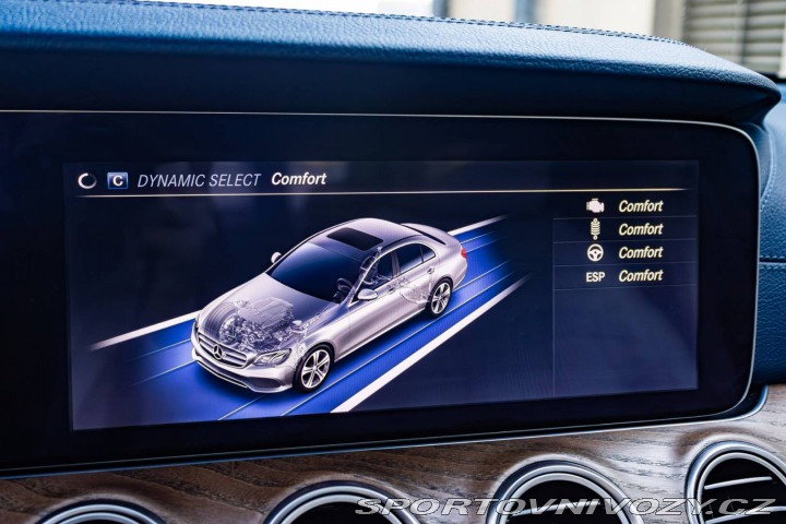 Mercedes-Benz E E400 4Matic 245kW / AMG 2018