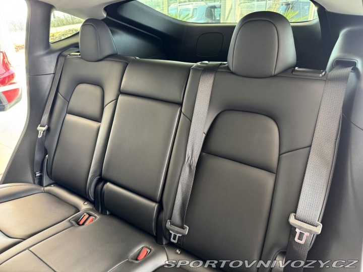 Tesla Ostatní modely Y Long Range 378kW*AWD*Ta 2022