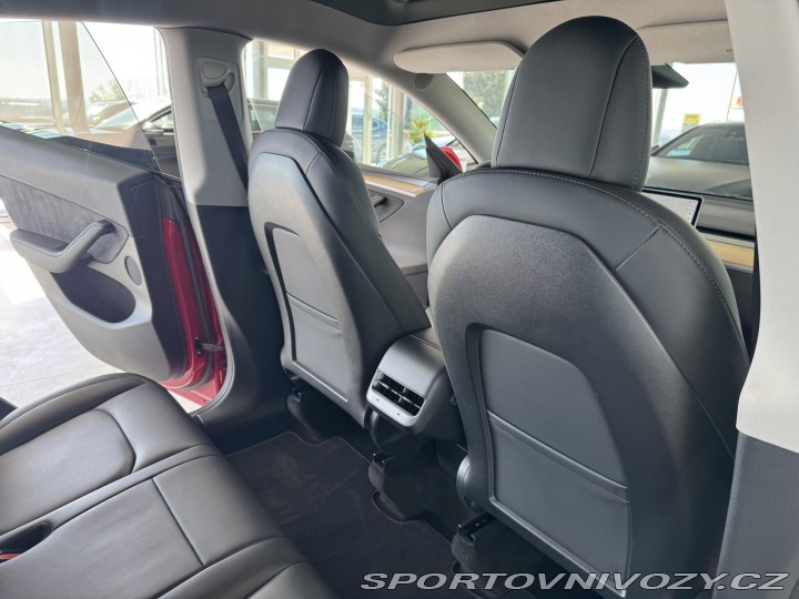 Tesla Ostatní modely Long Range 378kW*AWD*Tažn 2022