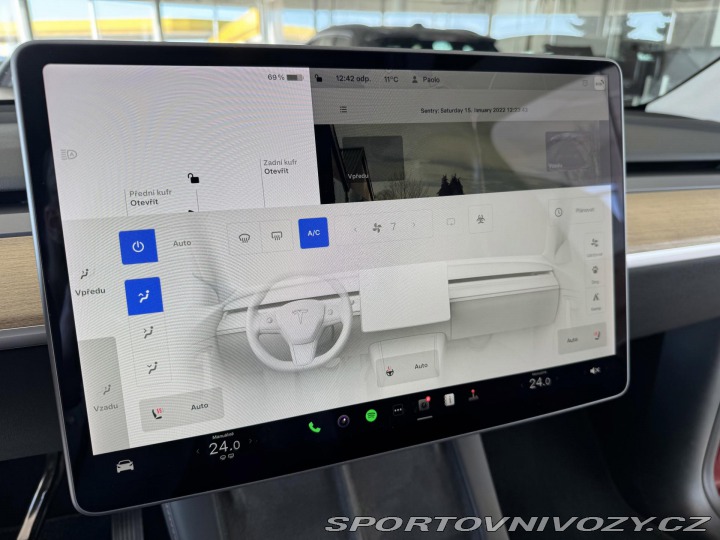 Tesla Ostatní modely Y Long Range 378kW*AWD*Ta 2022