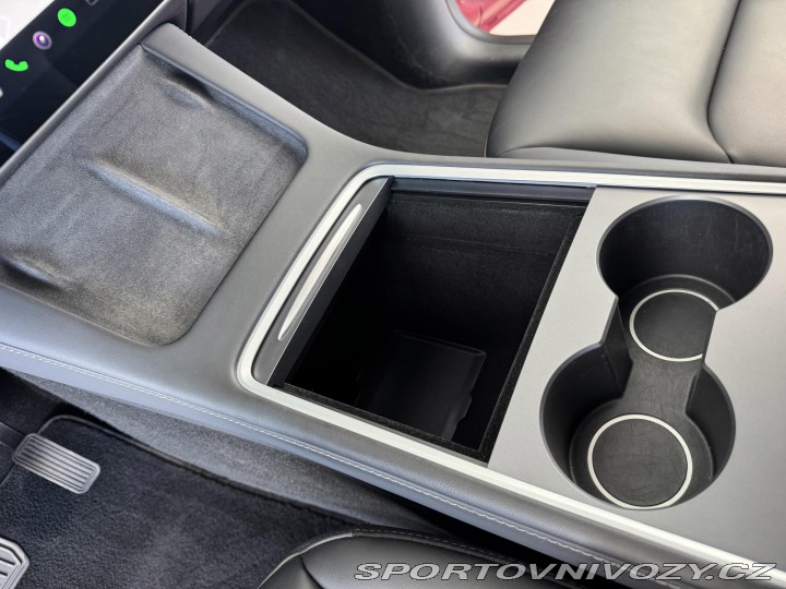 Tesla Ostatní modely Y Long Range 378kW*REZERV 2022