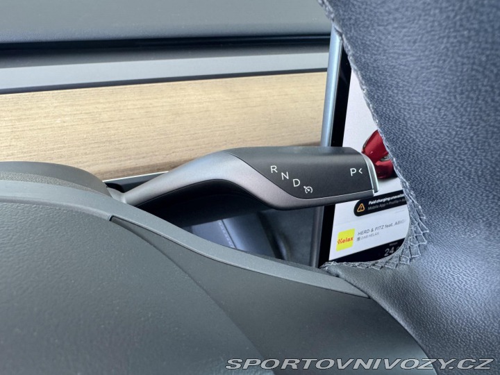 Tesla Ostatní modely Y Long Range 378kW*AWD*Ta 2022