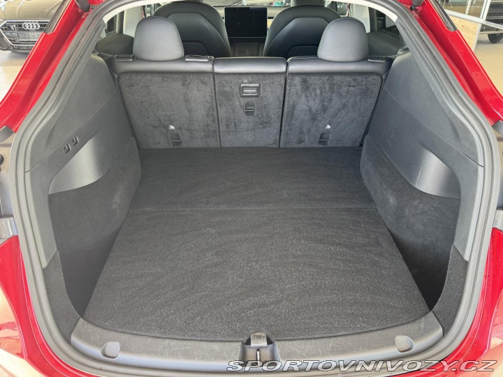 Tesla Ostatní modely Y Long Range 378kW*AWD*Ta 2022