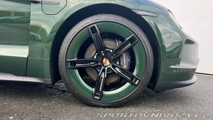 Porsche Taycan Sport Turismo 2024