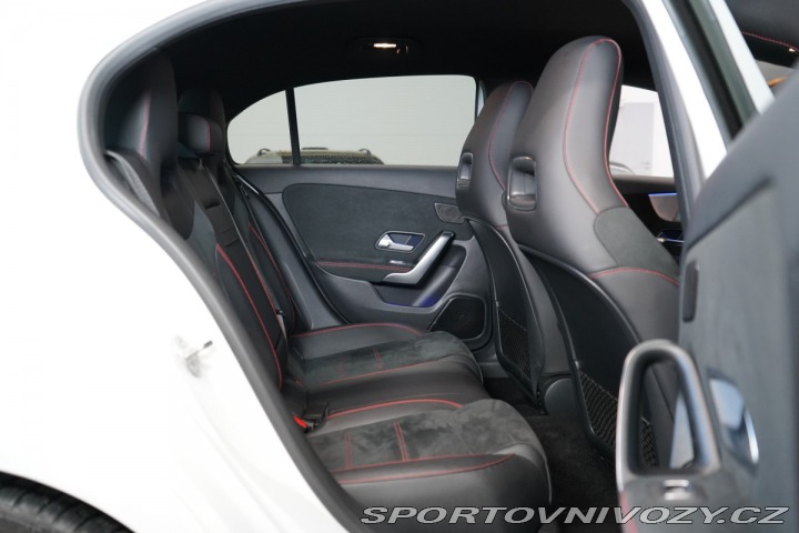 Mercedes-Benz A 180*AMG*KAMERA*LED*KEYLES 2020