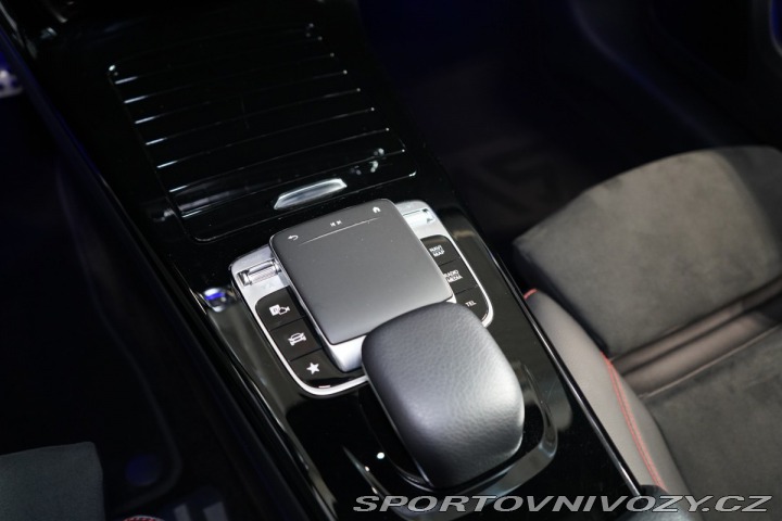 Mercedes-Benz A 180*AMG*KAMERA*LED*KEYLES 2020