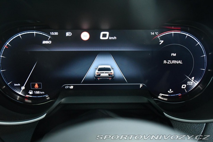 Alfa Romeo Giulia 2,0T 16V 206kW AT8-Q4 Vel 2024