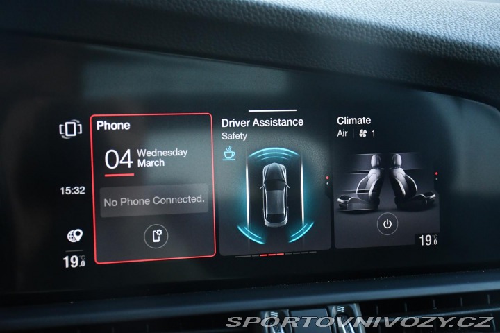 Alfa Romeo Giulia 2,0T 16V 206kW AT8-Q4 Vel 2024