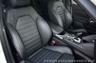 Alfa Romeo Giulia 2,0T 16V 206kW AT8-Q4 Vel 2024