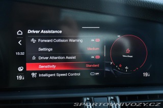 Alfa Romeo Giulia 2,0T 16V 206kW AT8-Q4 Vel 2024