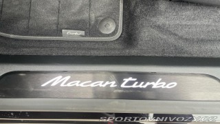 Porsche Macan Turbo 2025