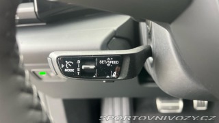 Porsche Macan Turbo 2025