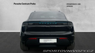 Porsche Macan Turbo 2025