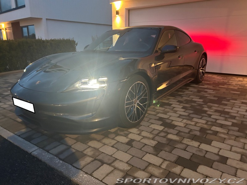 Porsche Taycan 4s