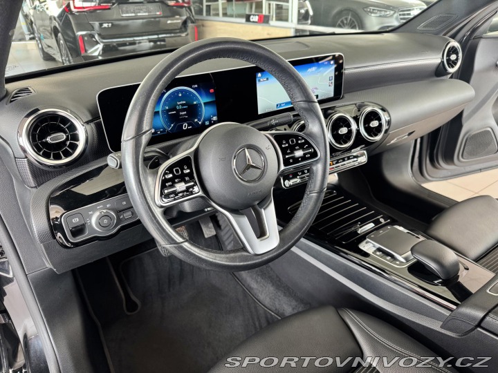 Mercedes-Benz A 200*Aut*120kW*LED*Navi*Ka 2019