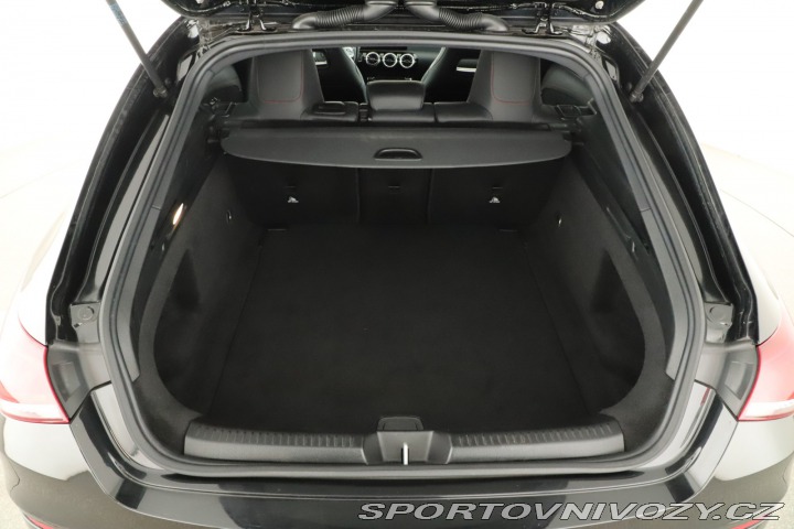 Mercedes-Benz CLA 220 d 4MATIC 2022