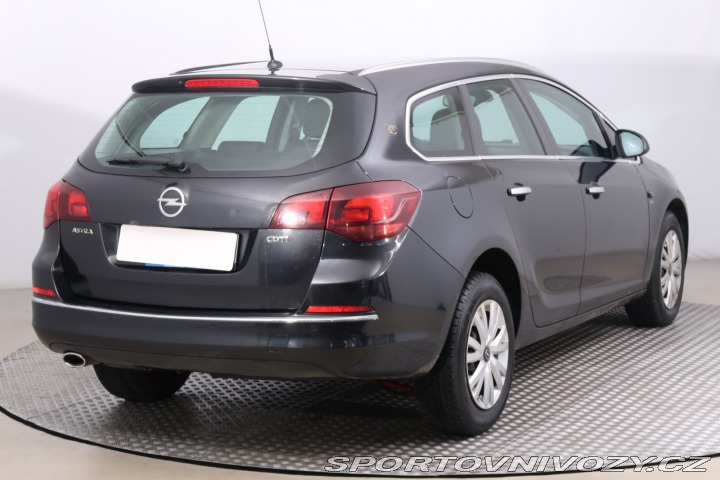 Opel Astra 2.0 CDTI 2012