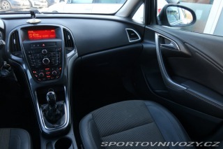 Opel Astra 2.0 CDTI 2012