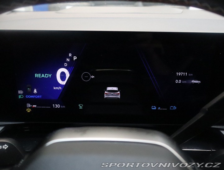 Renault Alpine Iconic Esprit Alpine E-Te 2025