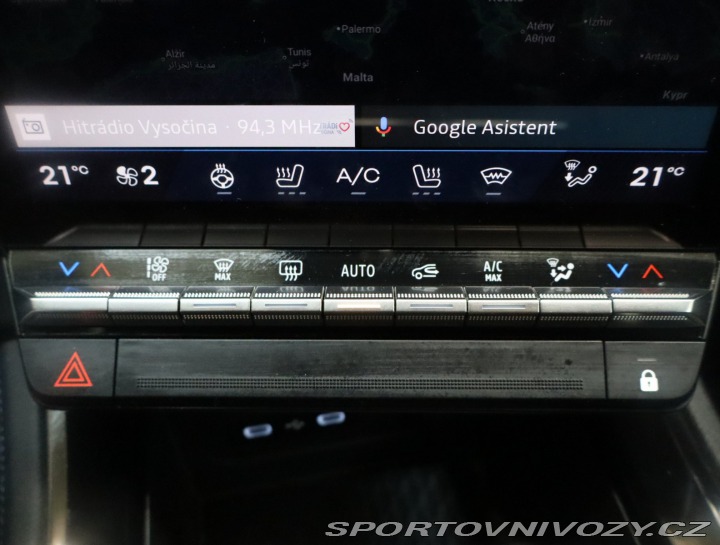 Renault Alpine Iconic Esprit Alpine E-Te 2025