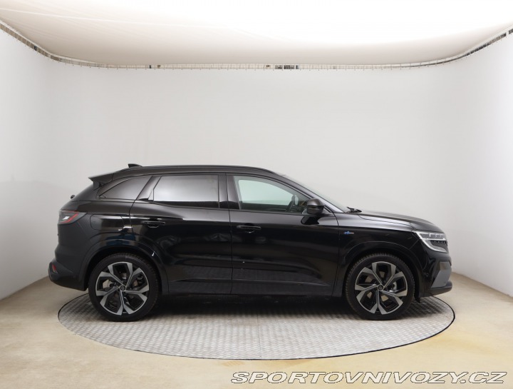 Renault Alpine Iconic Esprit Alpine E-Te 2025