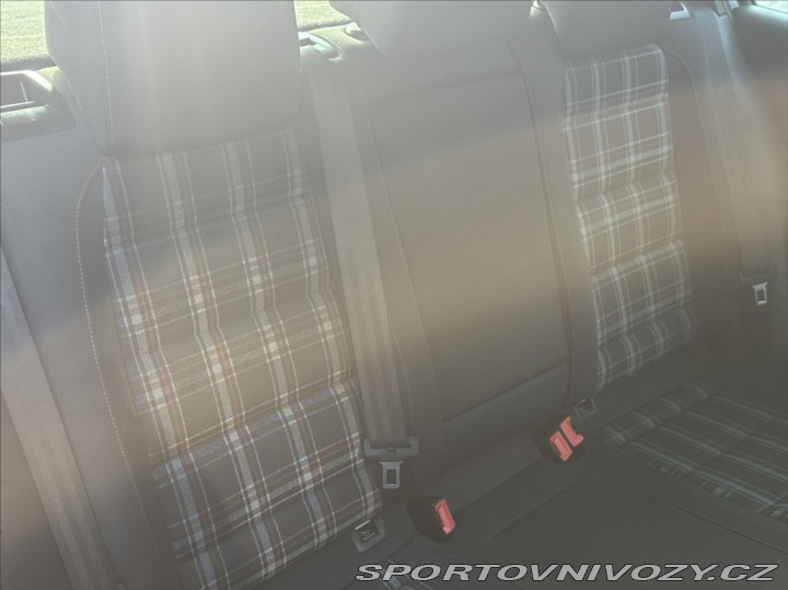 Volkswagen Golf 2,0 TSI 211PS  VI GTI 2011