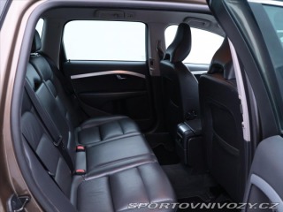 Volvo V70 2,4 D5 158 kW Summum 2013