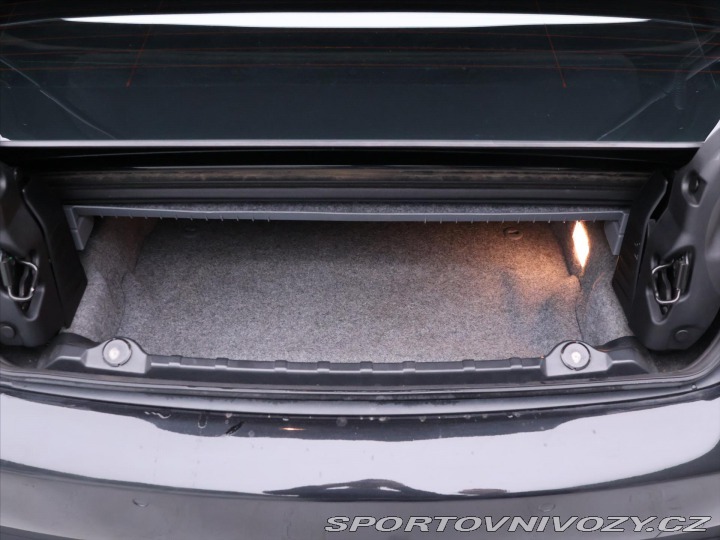 BMW 3 3,0 325i 160kW Xenon Kůže 2007