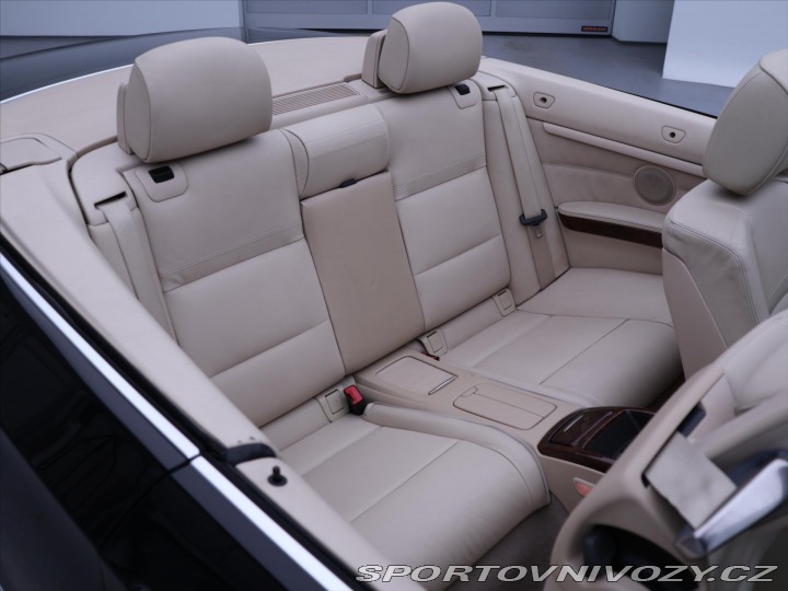 BMW 3 3,0 325i 160kW Xenon Kůže 2007