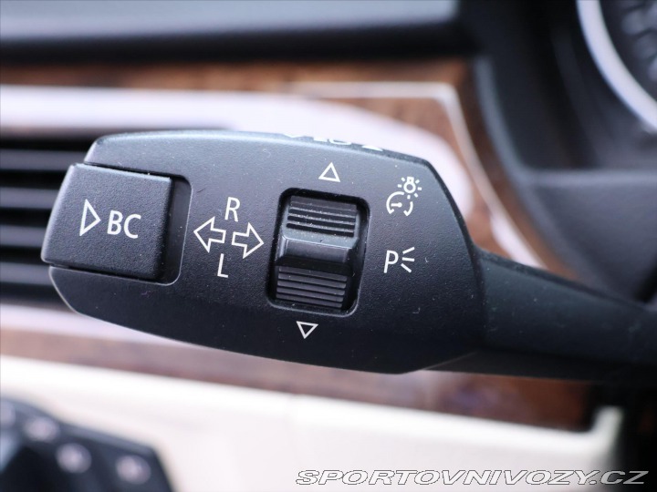 BMW 3 3,0 325i 160kW Xenon Kůže 2007