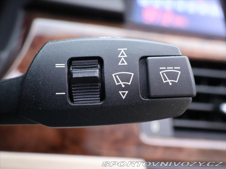 BMW 3 3,0 325i 160kW Xenon Kůže 2007