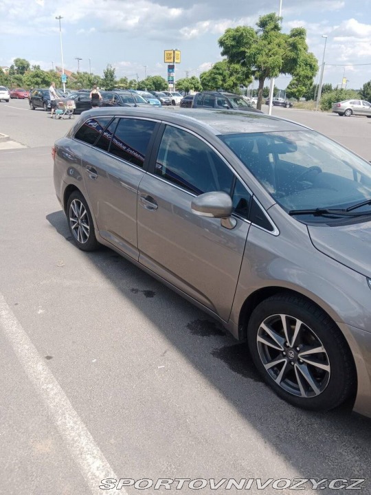 Toyota Ostatní modely Avensis 2,0   Prodám 2015