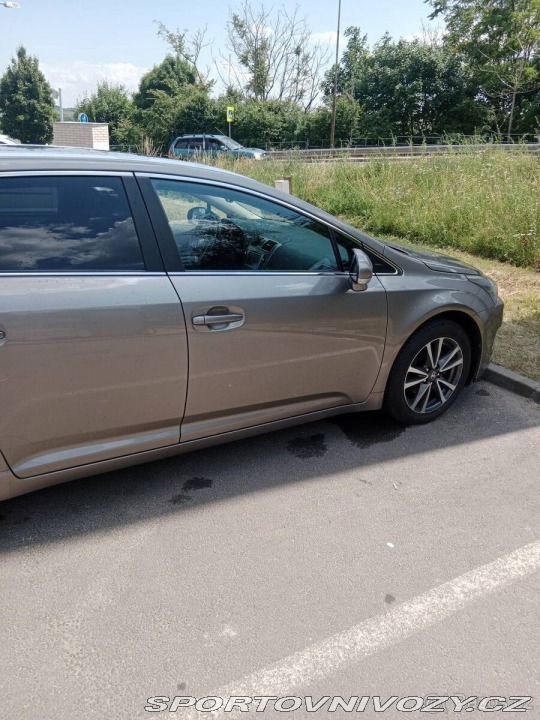 Toyota Ostatní modely Avensis 2,0   Prodám 2015