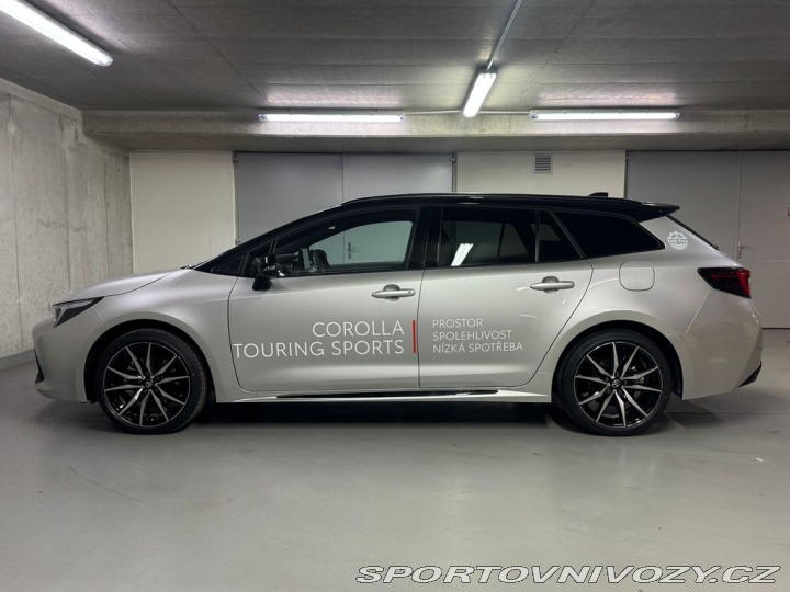 Toyota Corolla 2.0,Hybrid,GR SPORT Dynam 1800