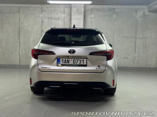 Toyota Corolla GR SPORT Dynamic 2.0 Hybr 1800