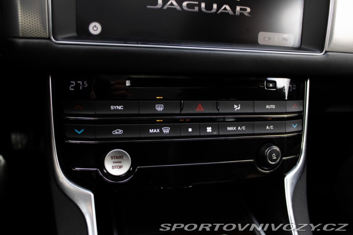 Jaguar XF Sportbrake 2.0D I4 240k 2018