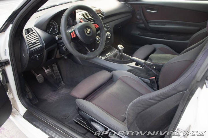 BMW 1 123d / AJ NA SPLÁTKY/ PR 2009
