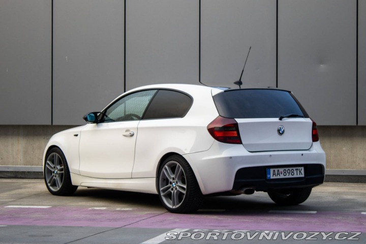 BMW 1 123d / AJ NA SPLÁTKY/ PR 2009