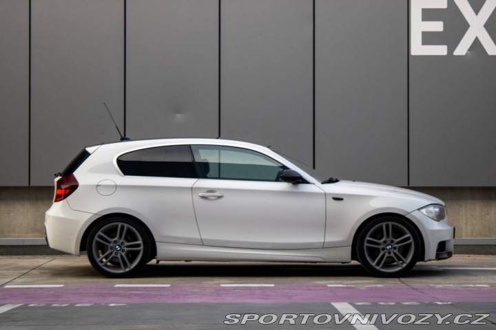 BMW 1 123d / AJ NA SPLÁTKY/ PR 2009