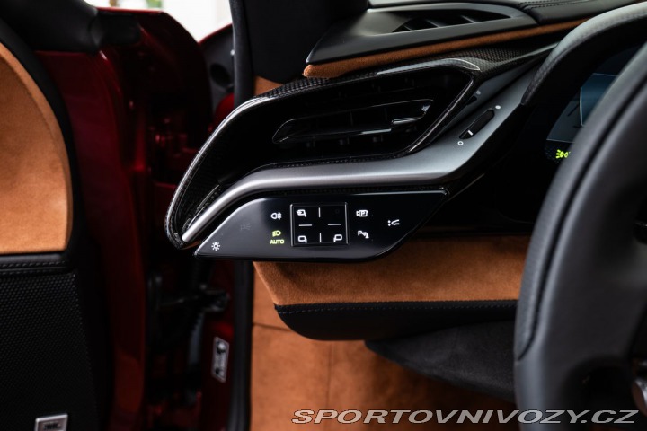 Ferrari SF90 Spider 2025