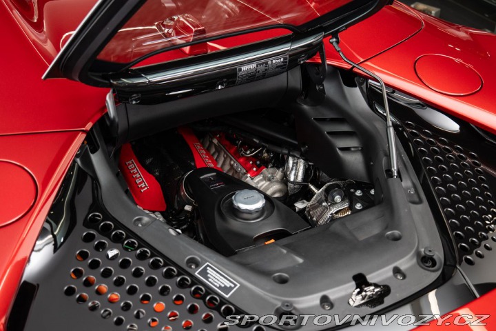 Ferrari SF90 Spider 2025