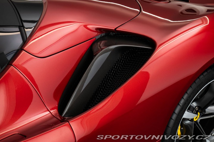 Ferrari SF90 Spider 2025