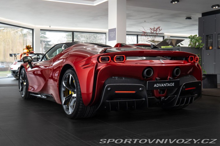 Ferrari SF90 Spider 2025