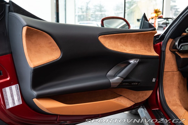 Ferrari SF90 Spider 2025