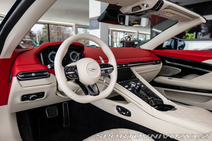 Aston Martin DB12 Volante 2024