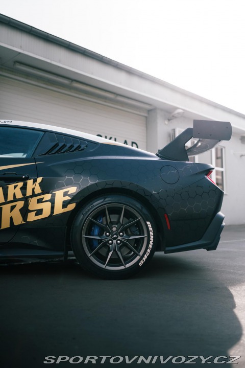 Ford Mustang Darkhorse 2024