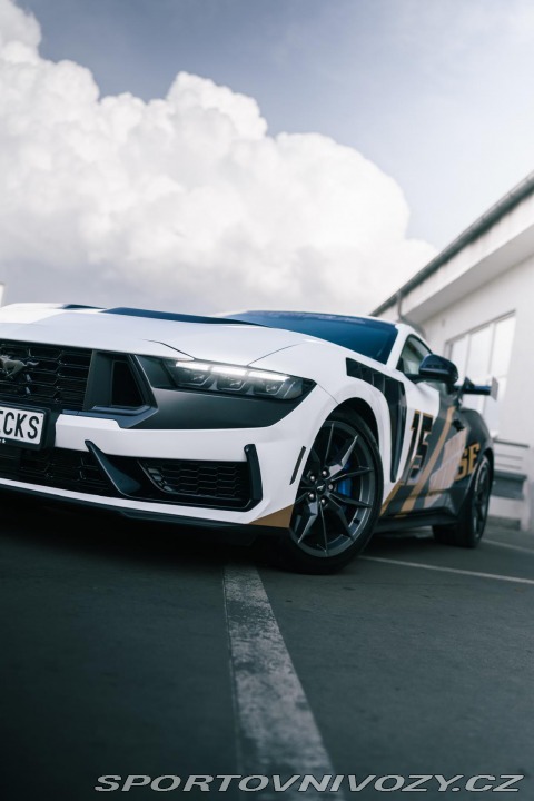 Ford Mustang Darkhorse 2024