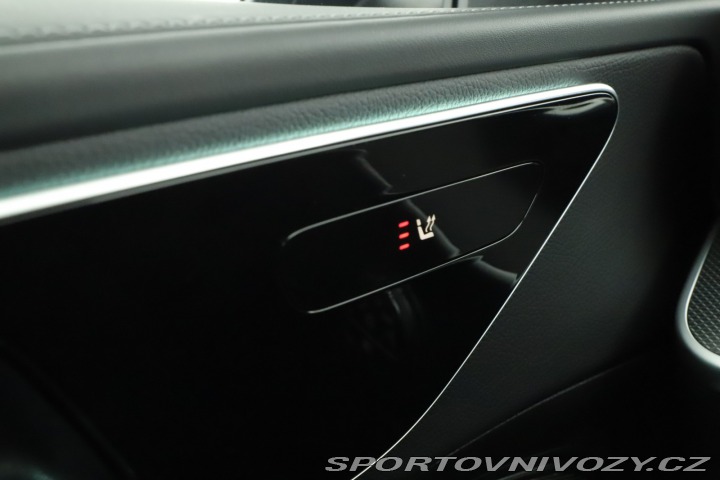 Mercedes-Benz C AMG Paket C 300 e 4MATIC 2023