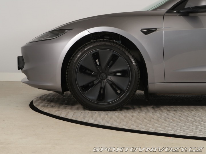 Tesla Model 3 Standard Range 60kWh 2025